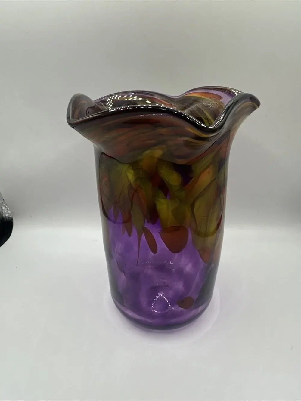 Art Glass Vase Glass Purple/Green/orange Color Ruffle Rim Hand-blown 5.75”